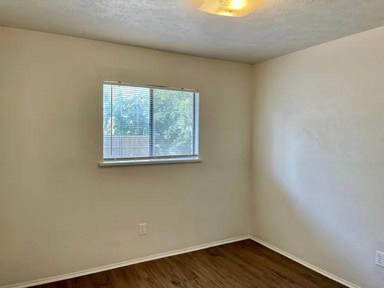 4020 Blue Flag Ln — Photo 20