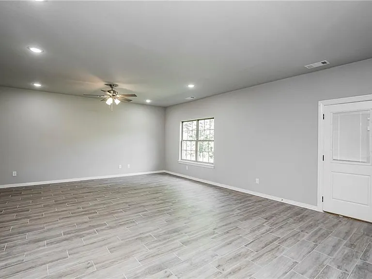1903B Azlin Pl — Photo 2