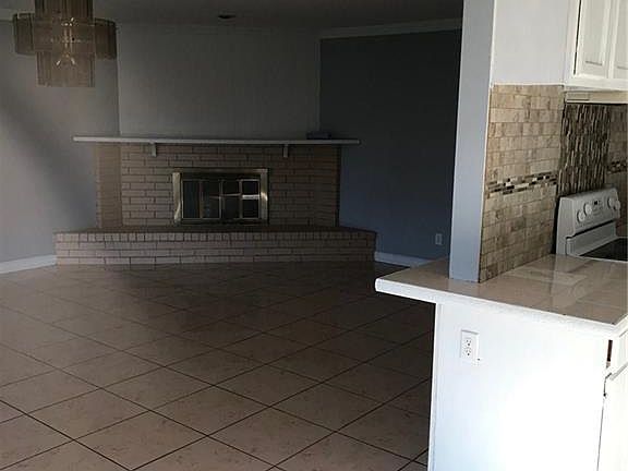 5th image of 4302 Blue Creek Dr