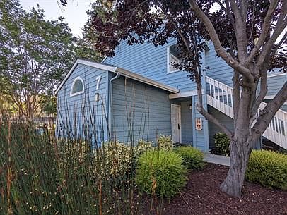 1st image of 1450 Four Oaks Cir #1