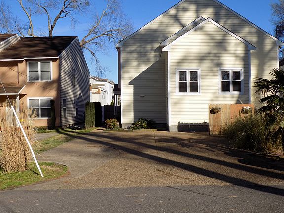 4th image of 2414 Beaufort Ave #A