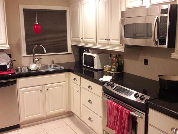 Very nice upgraded kitchen with LOTS of space and count