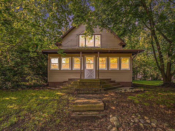 2nd image of 226 Vass Ave