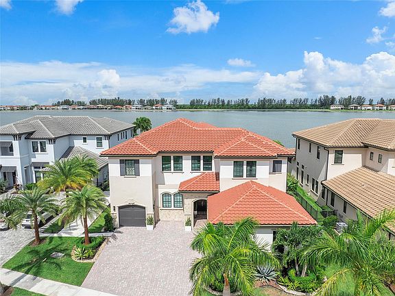 4th image of 8805 Parkland Bay Drive