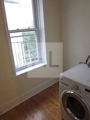 Rented by Highline Residential | media 9