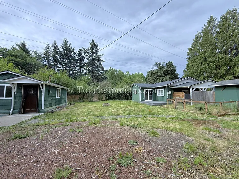 5660 SE 125th Ave — Photo 15