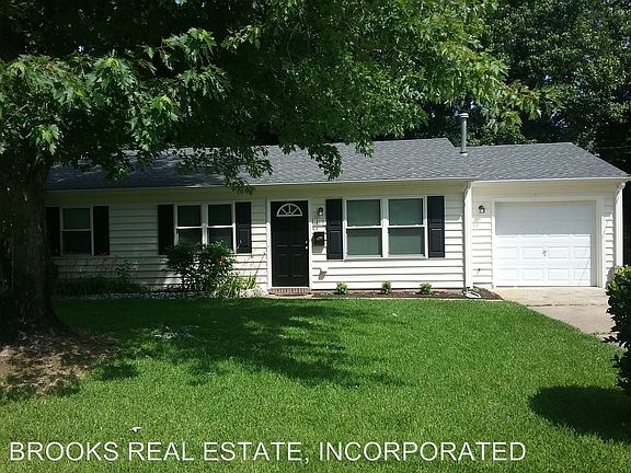 3rd image of 319 Thalia Dr
