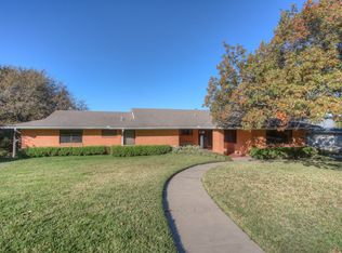 416 Hazelwood Dr W, Fort Worth, TX 76107