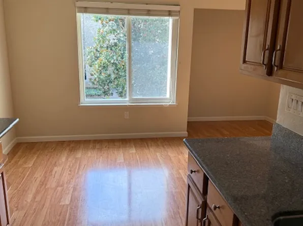 3074 Yulupa Ave, Santa Rosa, CA 95405