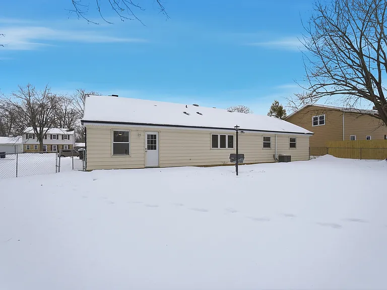 7214 Winnebago Dr — Photo 37