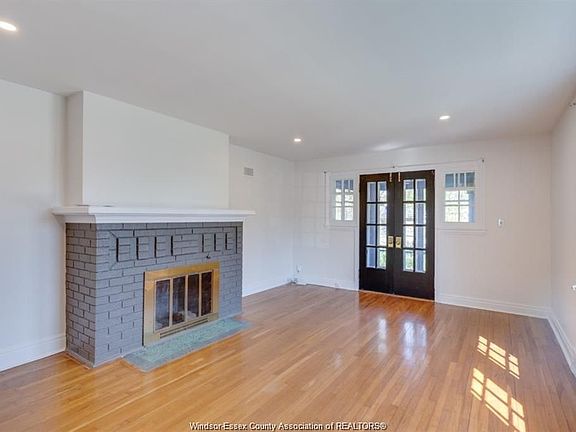 5th image of 811 Patrice Dr