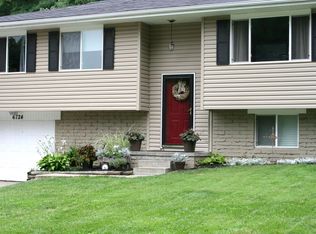 6724 S 139th Avenue Cir, Omaha, NE 68137