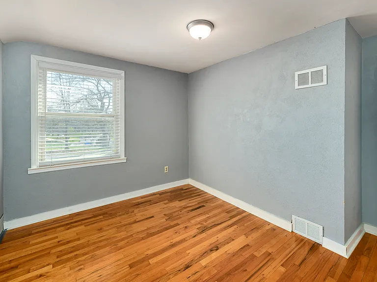 6000 N Lenox Ave — Photo 15