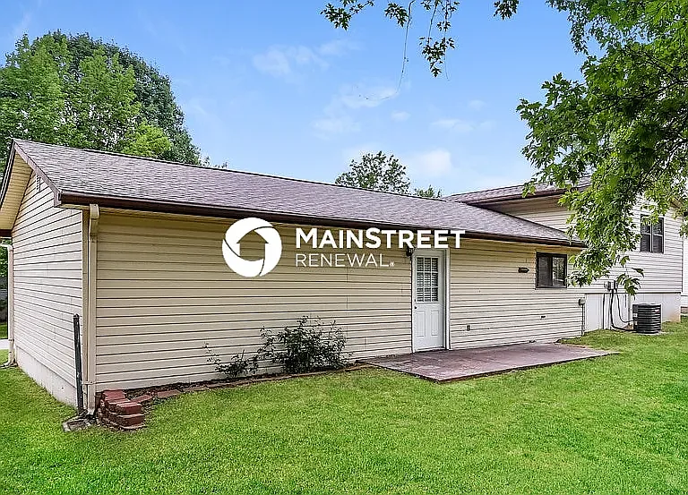 1700 Birch St — Photo 16