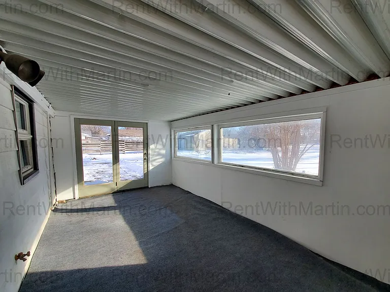 812 E End Ave — Photo 7