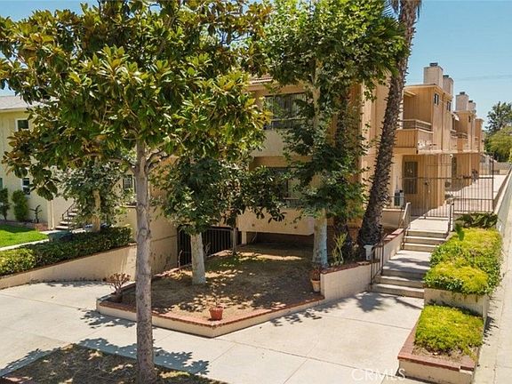 4th image of 608 Hawthorne St APT C