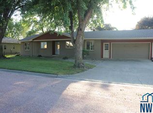 1413 Avenue N, Hawarden, IA 51023