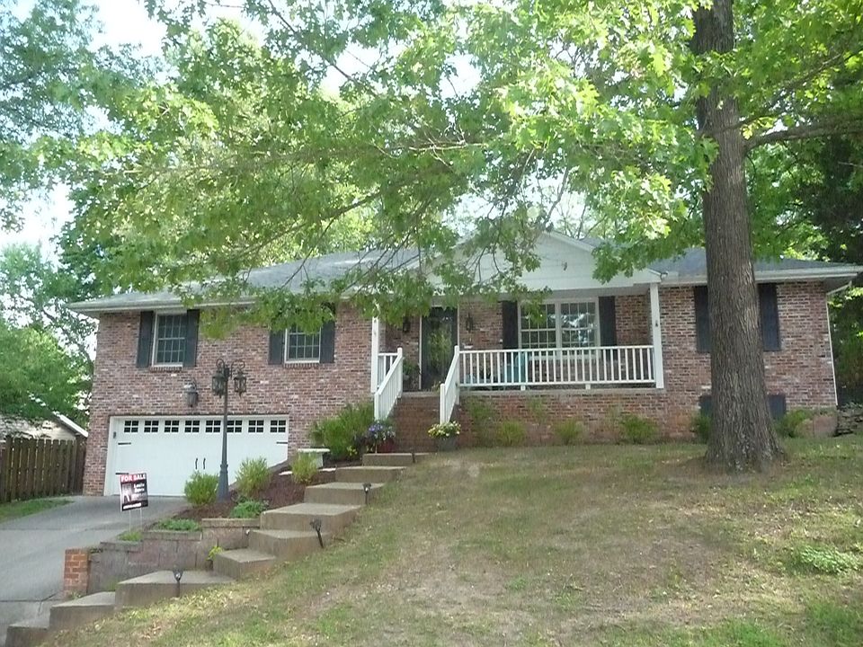 1st image of 706 Maywood Dr