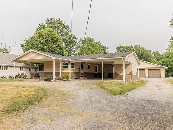 2nd image of 330 Kennedy Dr