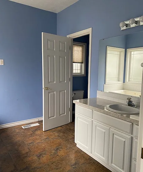 1777 Lambert St NW — Photo 10