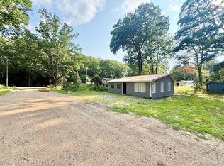 107 Hunter Dr, Lake, MI 48632