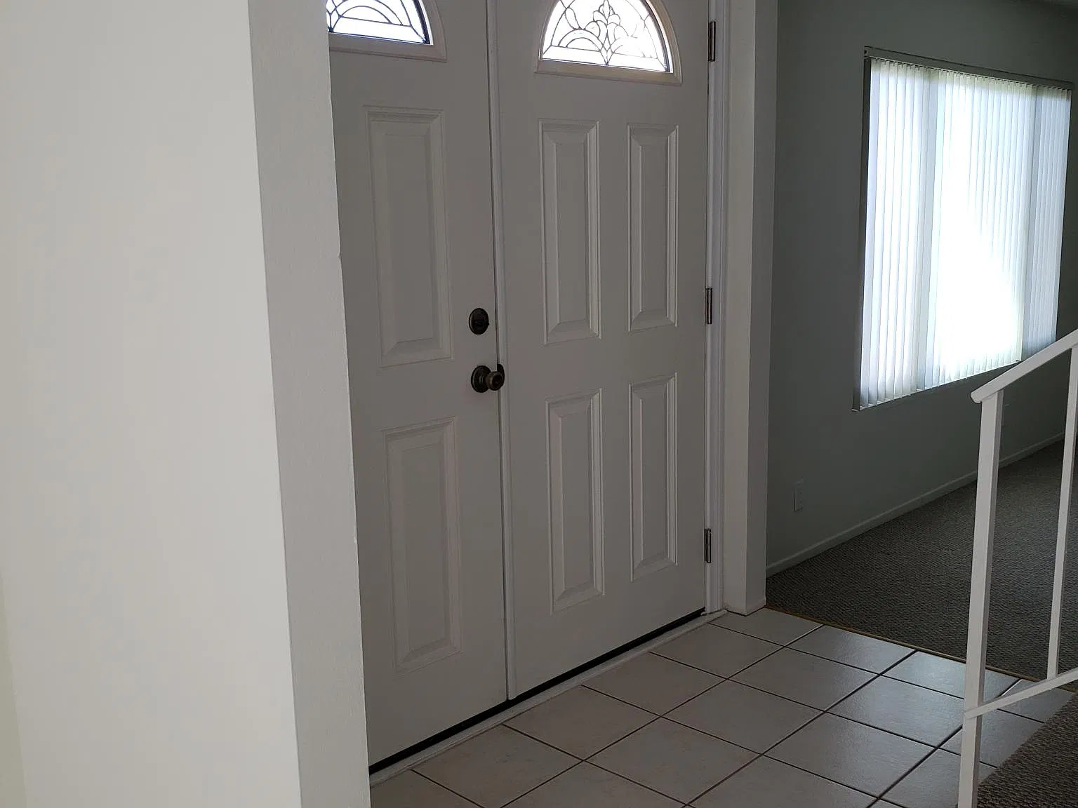 3 bed, 2.5 bath, 1350 sqft, $3,400 — Photo 3