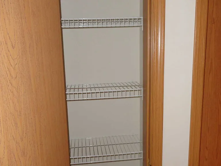 Elkhorn Ridge Apartments — Photo 11