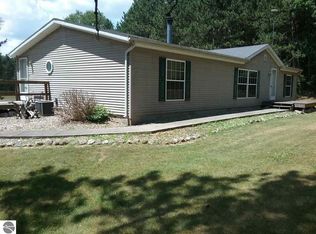 7195 N Johnson Rd, Lake, MI 48632