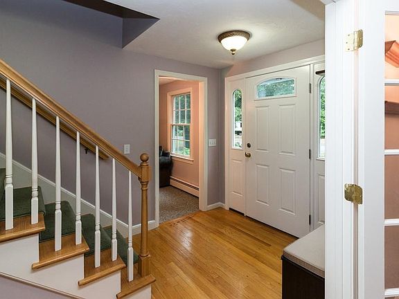 2nd image of 5 Oakwood Ave