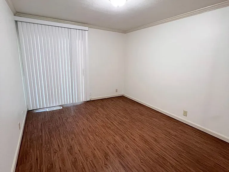 The Envoy Apartments — Photo 23