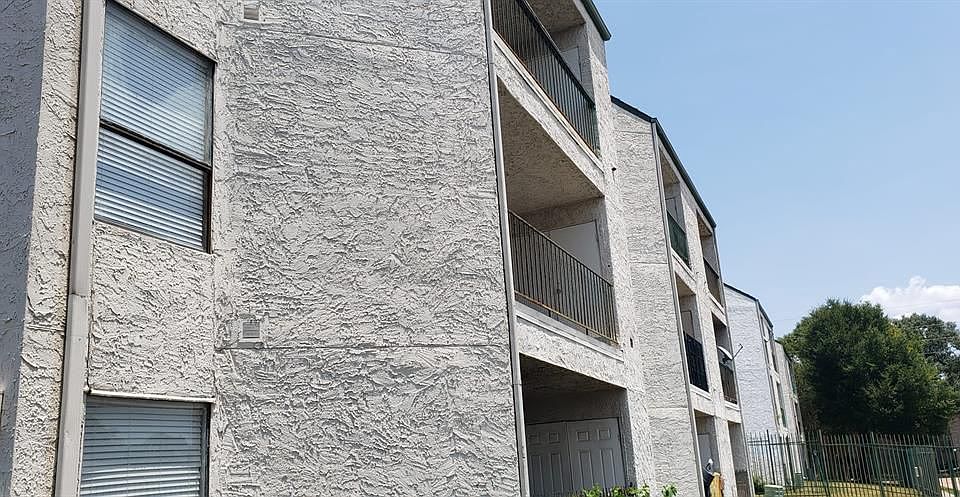 1st image of 2814 S Bartell Dr APT J24
