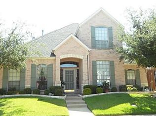 2225 Bedford Cir, Bedford, TX 76021