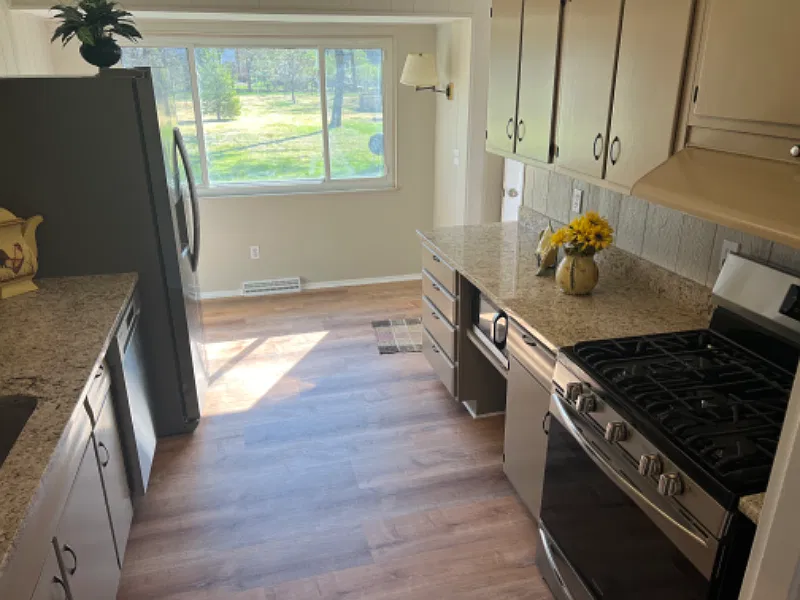 3 Bedroom rental in Forest Hills Schools — Photo 3