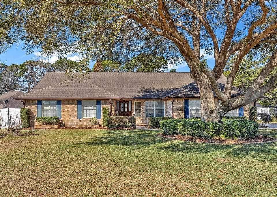 1st image of 404 Glen Abbey Ln