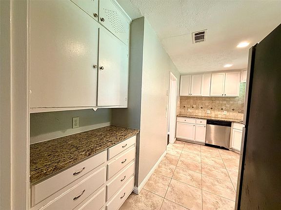 5th image of 6637 Lozier St