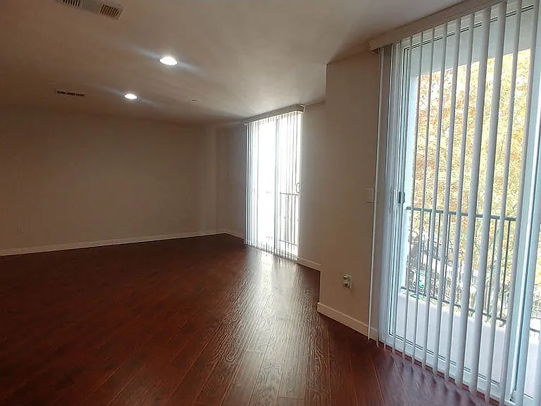 Almeria Townhomes — Photo 74