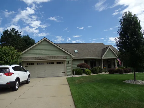 5636 Stoney Brook Rd, Kalamazoo, MI 49009