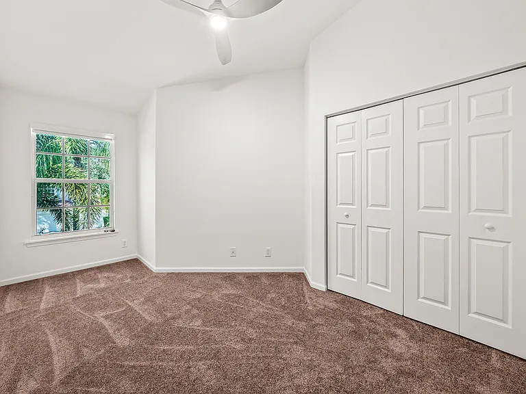 8024 Briantea Dr #8024 — Photo 35