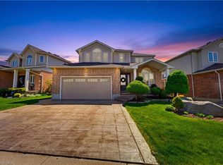 64 Highgate Rd, Kitchener, ON N2N 3M8