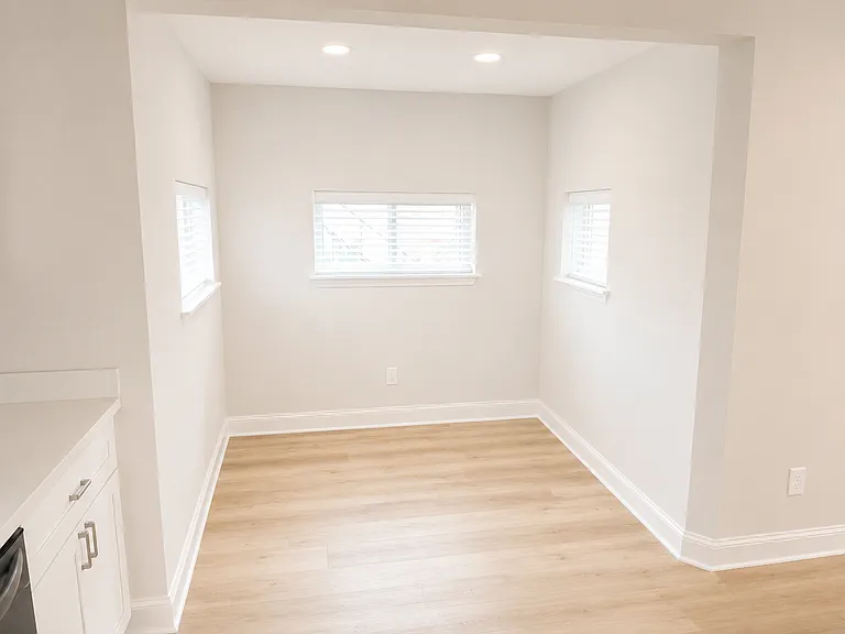 1613 Demosthenes St #B — Photo 4