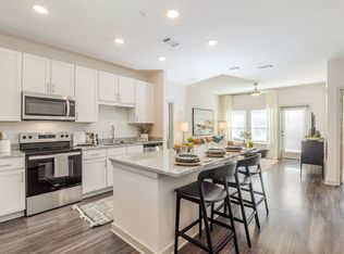 Story University North, Charlotte, NC 28262