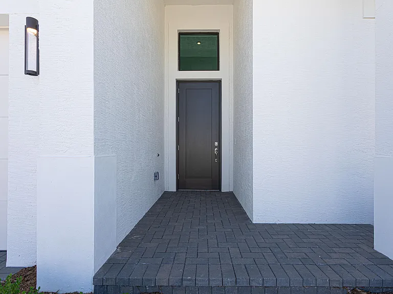 9155 SW Esule Way — Photo 2