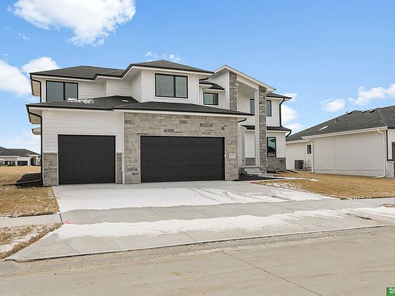 3rd image of 5717 N 197th Ave