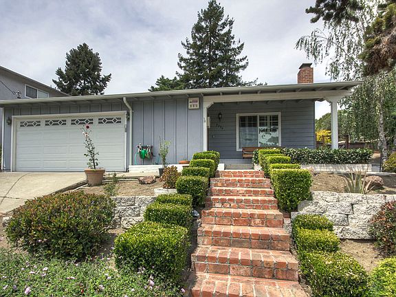 2nd image of 2336 Camino Dolores