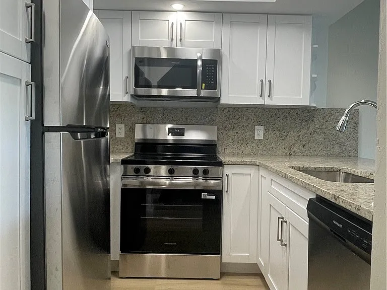 841 Gleason Pkwy #2 — Photo 3