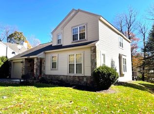 2402 S Ridge Ln, Hidden Valley, PA 15502