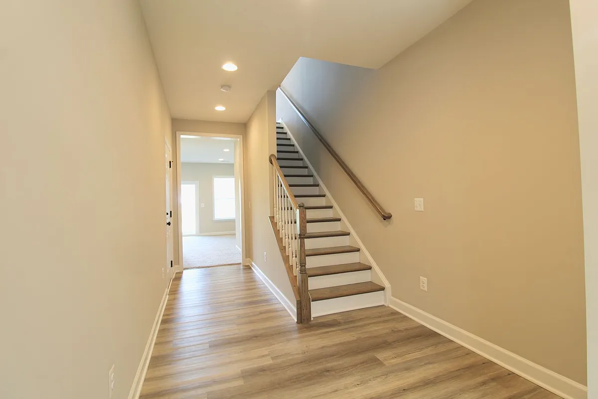 Building Photo - 3424 Monterey Dr