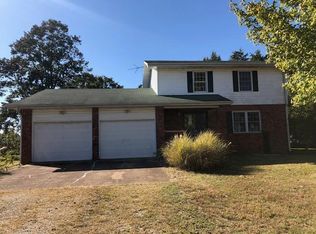 1405 Split Oak Rd, Willow Springs, MO 65793