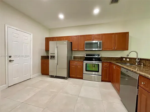 15285 SW 88th Ter, Miami, FL 33196