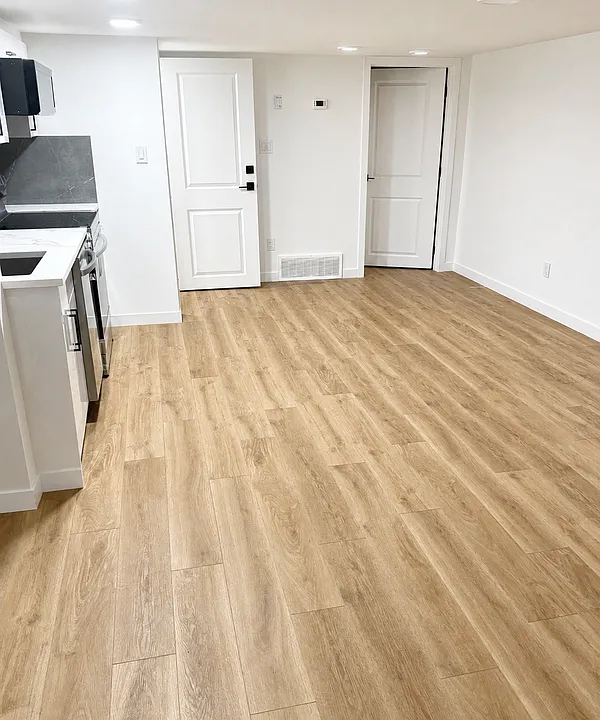 50 Nettle Cres #1